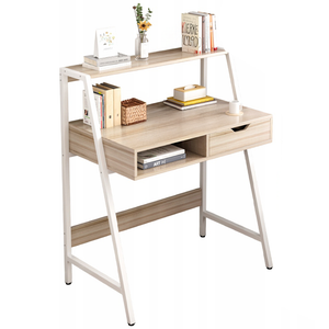 Scrivania 81x50x100 cm in finitura marrone, compatta e funzionale.