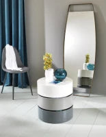 E-STYLO Tavolino moderno apribile con 3 ripiani contenitori girevoli, perfetto per chi desidera funzionalità e design contemporaneo in un unico complemento d’arredo, 50cm X 50cm H. 50cm