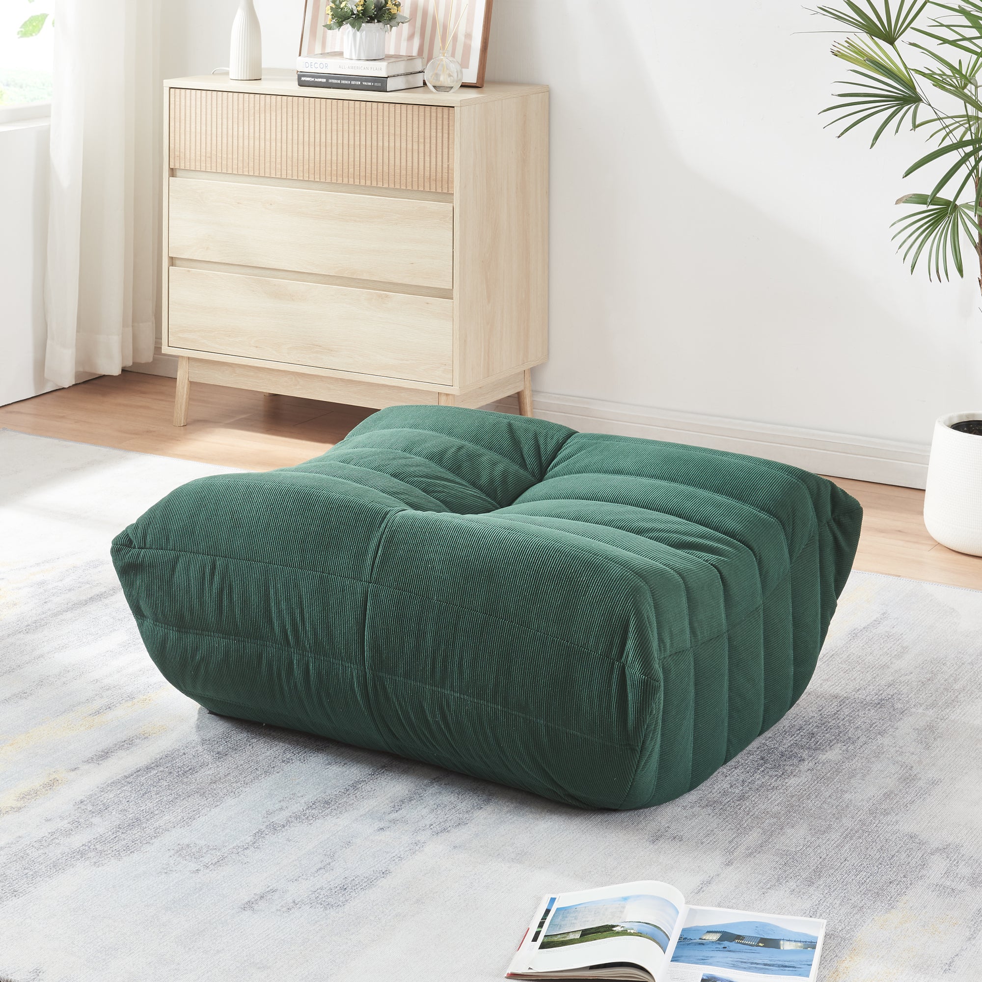 Pouf Poggiapiedi Kodsø Imbottito in Velluto a Coste 35x80x65 cm - Verde [en.casa]