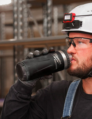 Bottiglia PACKOUT™ 710 ml Milwaukee Nero