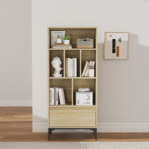 Libreria Kistiandi con 6 Vani Aperti e Cassetto 137 x 60 x 35 cm - Effetto Rovere Chiaro [en.casa]