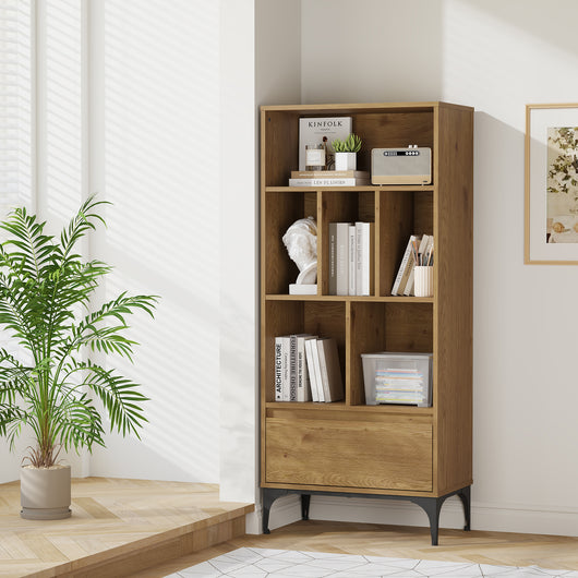 Libreria Kistiandi con 6 Vani Aperti e Cassetto 137 x 60 x 35 cm - Effetto Rovere Scuro [en.casa]