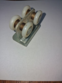 CARRELLO A 4 RUOTE PER PORTE E CANCELLI MM.24