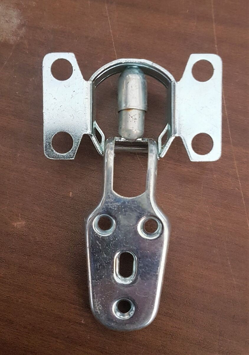 CERNIERE A MOLLA TIPO OMEGA X ANTA MOBILE CUCINA ARMADI COLLO BASSO PISTONE