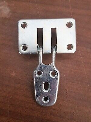 CERNIERE A MOLLA TIPO OMEGA X ANTA MOBILE CUCINA ARMADI COLLO BASSO PISTONE