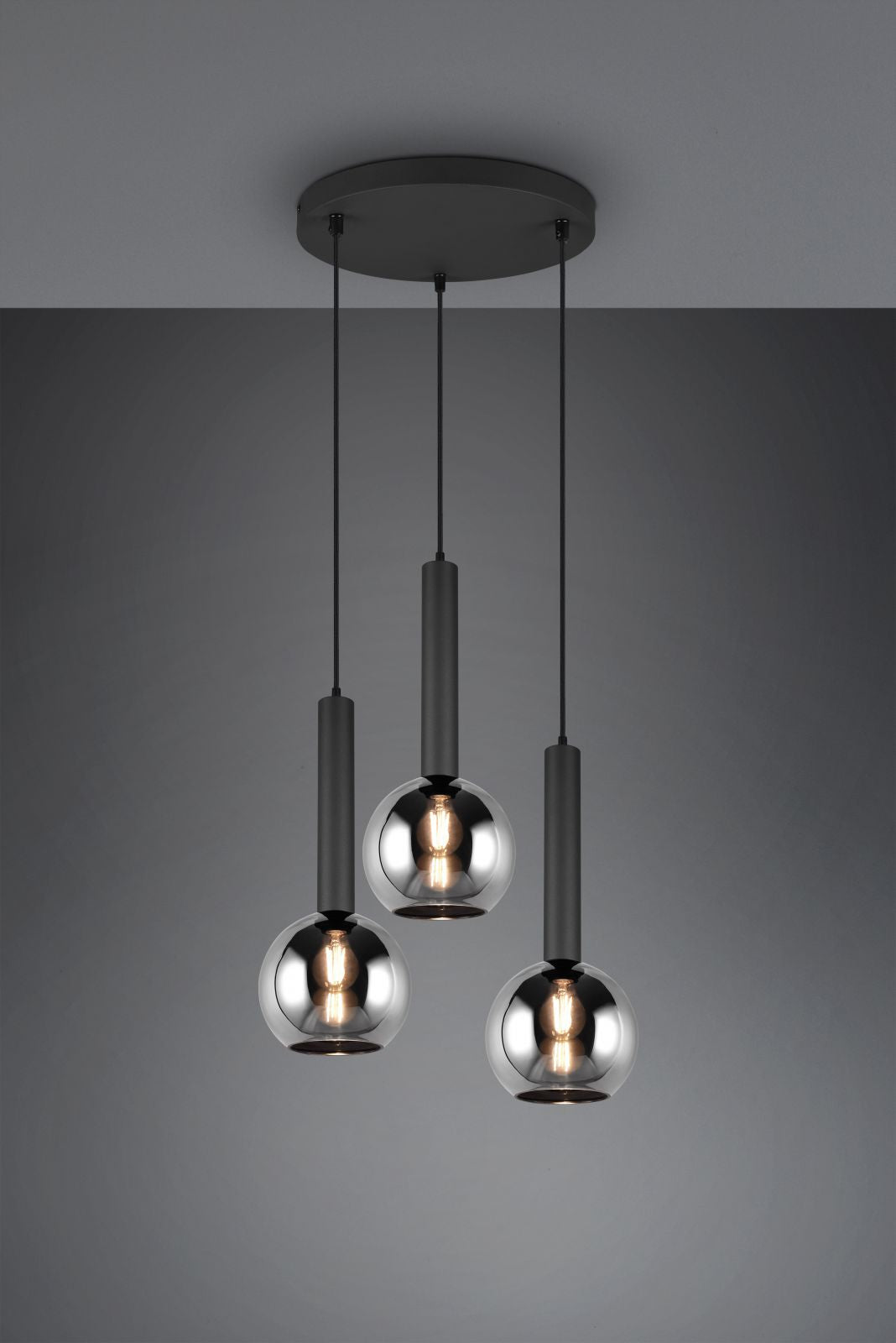 CLAYTON SOSPENSIONE METALLO NERO CON 3 VETRI FUME' CROMATO D. 45CM ATTACCO E27