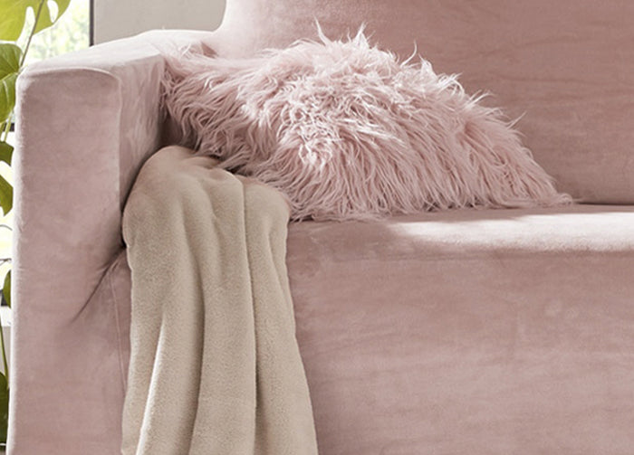 Copridivano Elasticizzato Effetto Velluto Modello Morbidissimo Colore Cipria - 3 Posti - Cipria