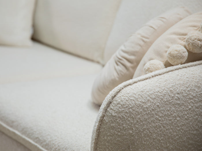 Cosmopolitan Design - Pouf "Vienna" in bouclé beige 