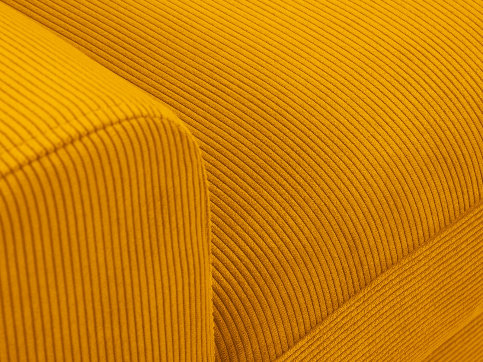 Cosmopolitan Design - Divano convertibile angolare destro con contenitore "Kyoto" 4 posti in velluto a coste giallo 