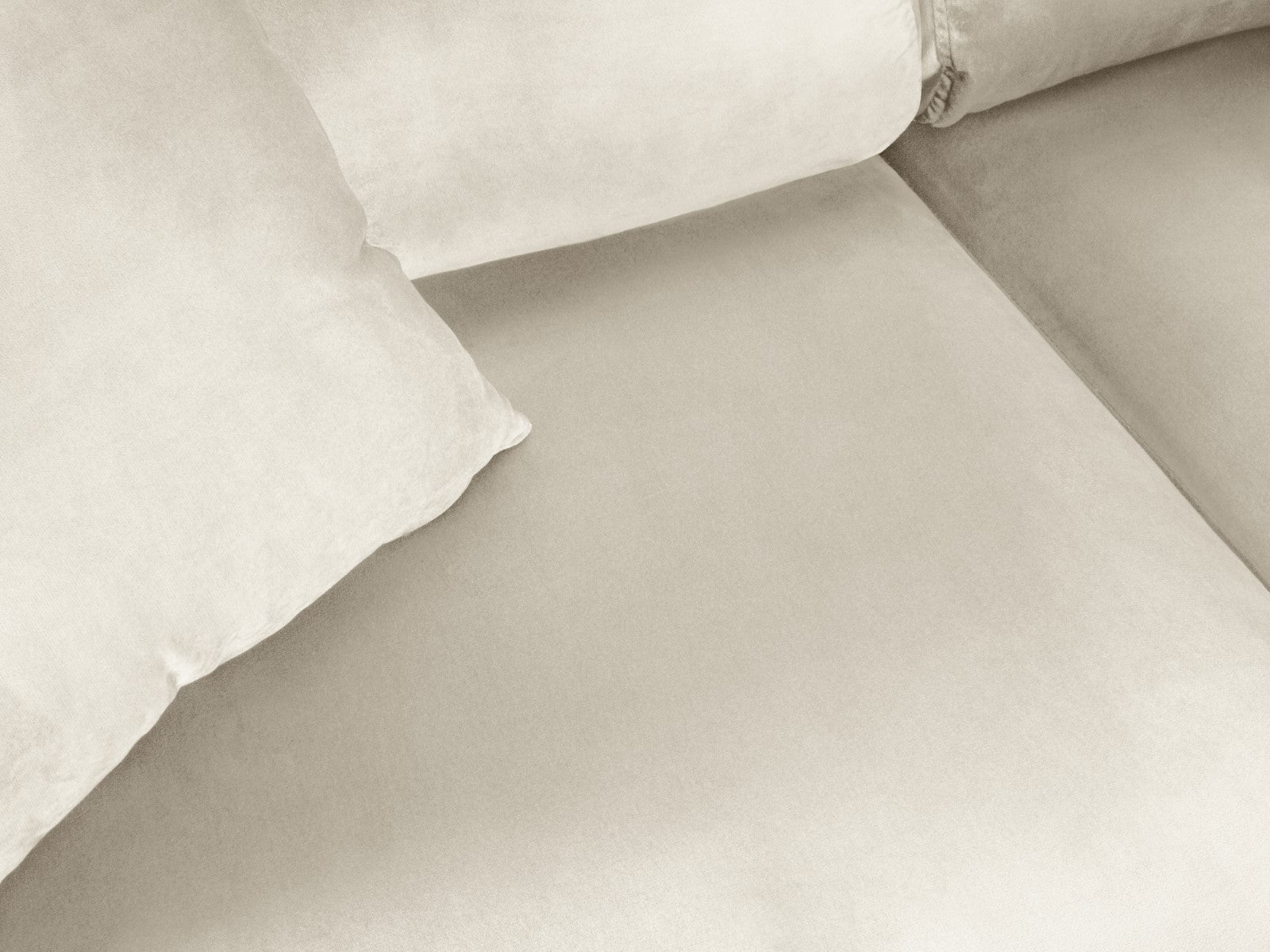 Cosmopolitan Design - Divano convertibile angolare destro con contenitore "Kyoto" 5 posti in velluto beige chiaro 