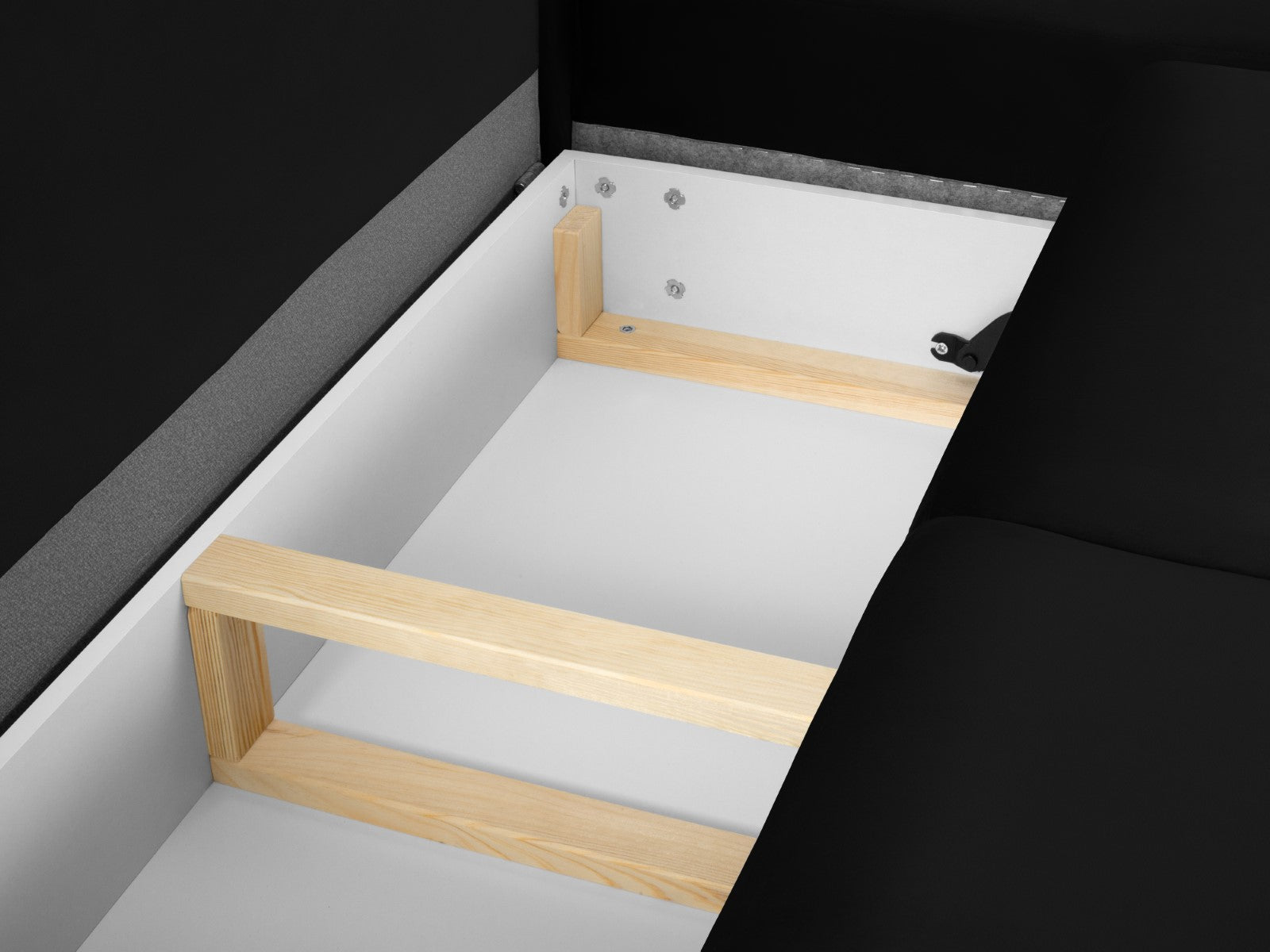 Cosmopolitan Design - Divano convertibile angolare destro con contenitore "Kyoto" 5 posti in velluto nero 