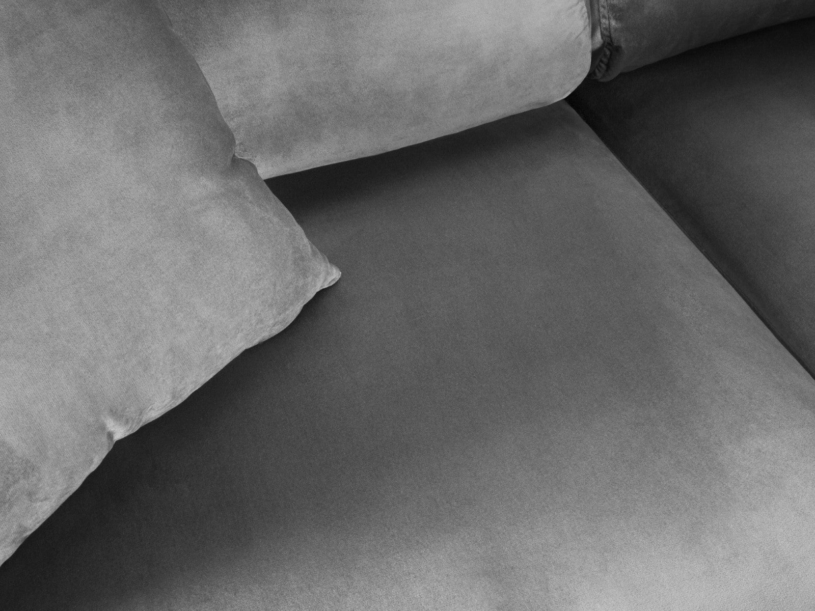 Cosmopolitan Design - Divano convertibile angolare destro con contenitore "Kyoto" 5 posti in velluto grigio chiaro 