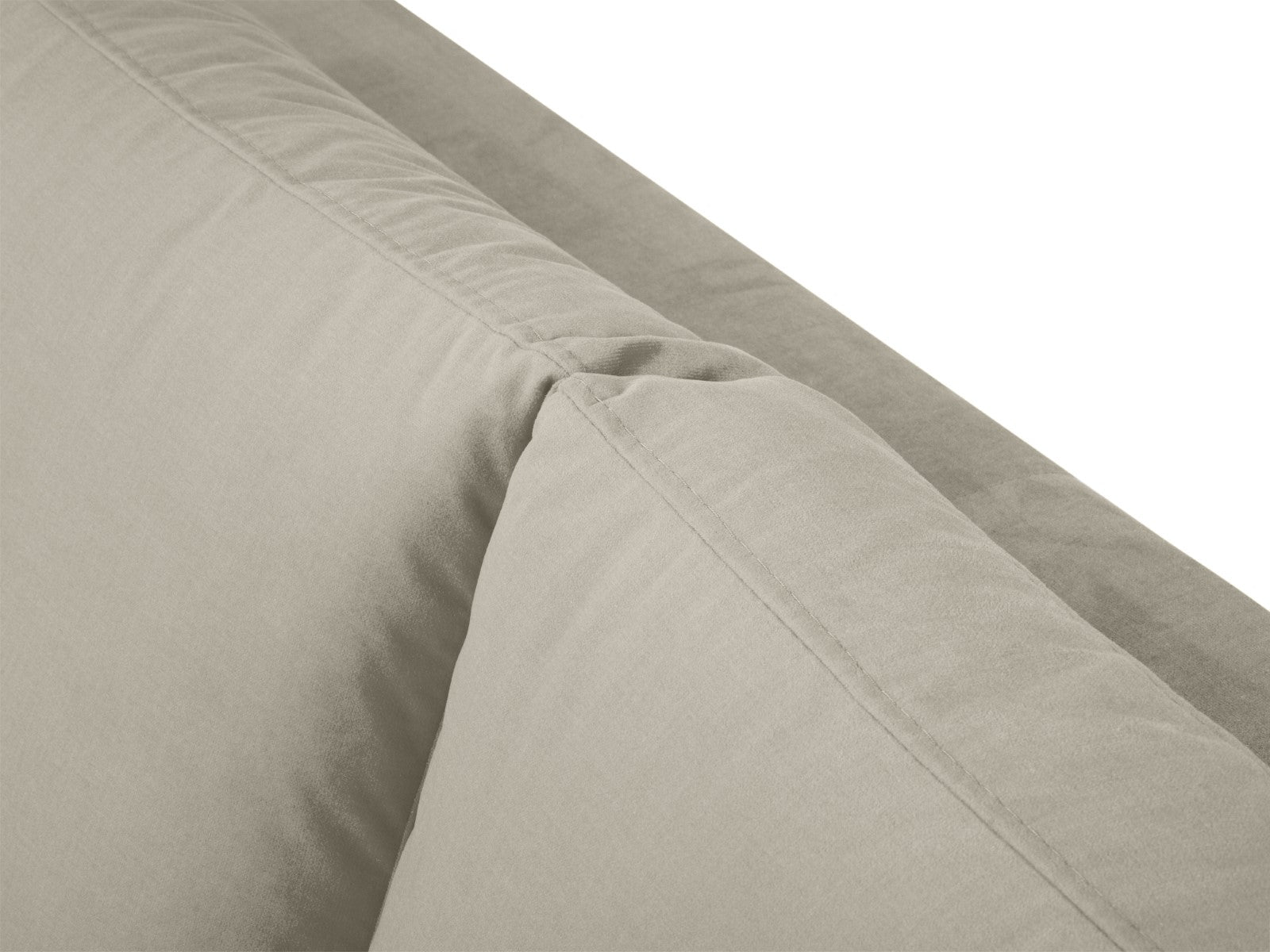 Cosmopolitan Design - Divano angolare destro "Hastings" 5 posti in velluto beige 