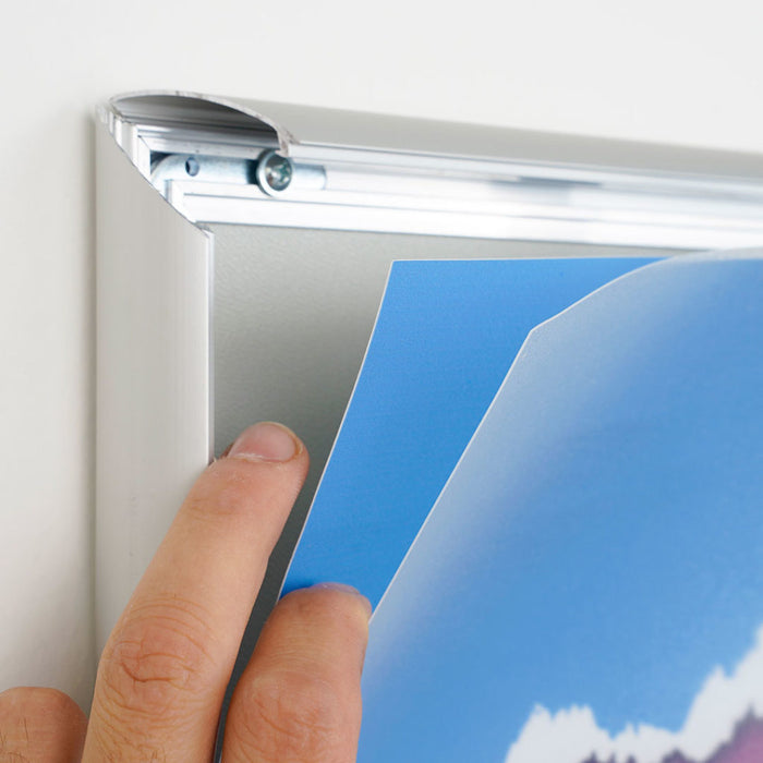 Cornice a scatto 70 x 100 profilo 25mm angolo vivo