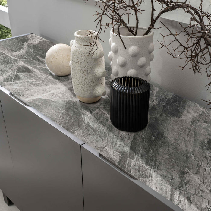 Pegaso - Credenza a 3 ante (150 x 45 x H 85 cm) in ceramica grigio scuro