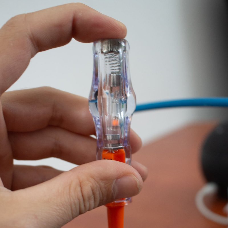 Cacciavite Cercafase 100–500V AC Punta 3mm Lunghezza 140mm con Indicatore al Neon, Impugnatura Isolata Trasparente, Tester di Tensione Professionale