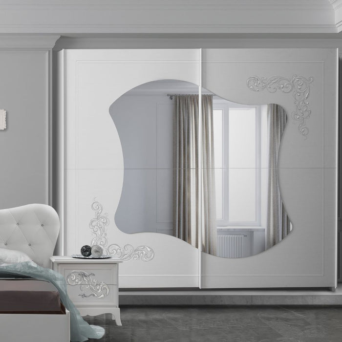 Camera da letto Marsida colore bianco larice con armadio 2 ante scorrevoli con serigrafia glitter