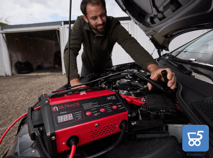 Caricatore per Auto ULTIMATE SPEED con Funzione di Supporto all'Avviamento ULG 17 A1