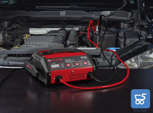 Caricatore per Auto ULTIMATE SPEED con Funzione di Supporto all'Avviamento ULG 17 A1