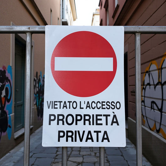 Cartello Vietato Accesso Proprietà Privata 20x30cm in Vinile Rigido Impermeabile