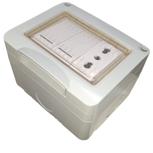 Cassetta Placca Stagno Da Esterno 3 PostI Presa Bipasso + 2 Interruttori IP55