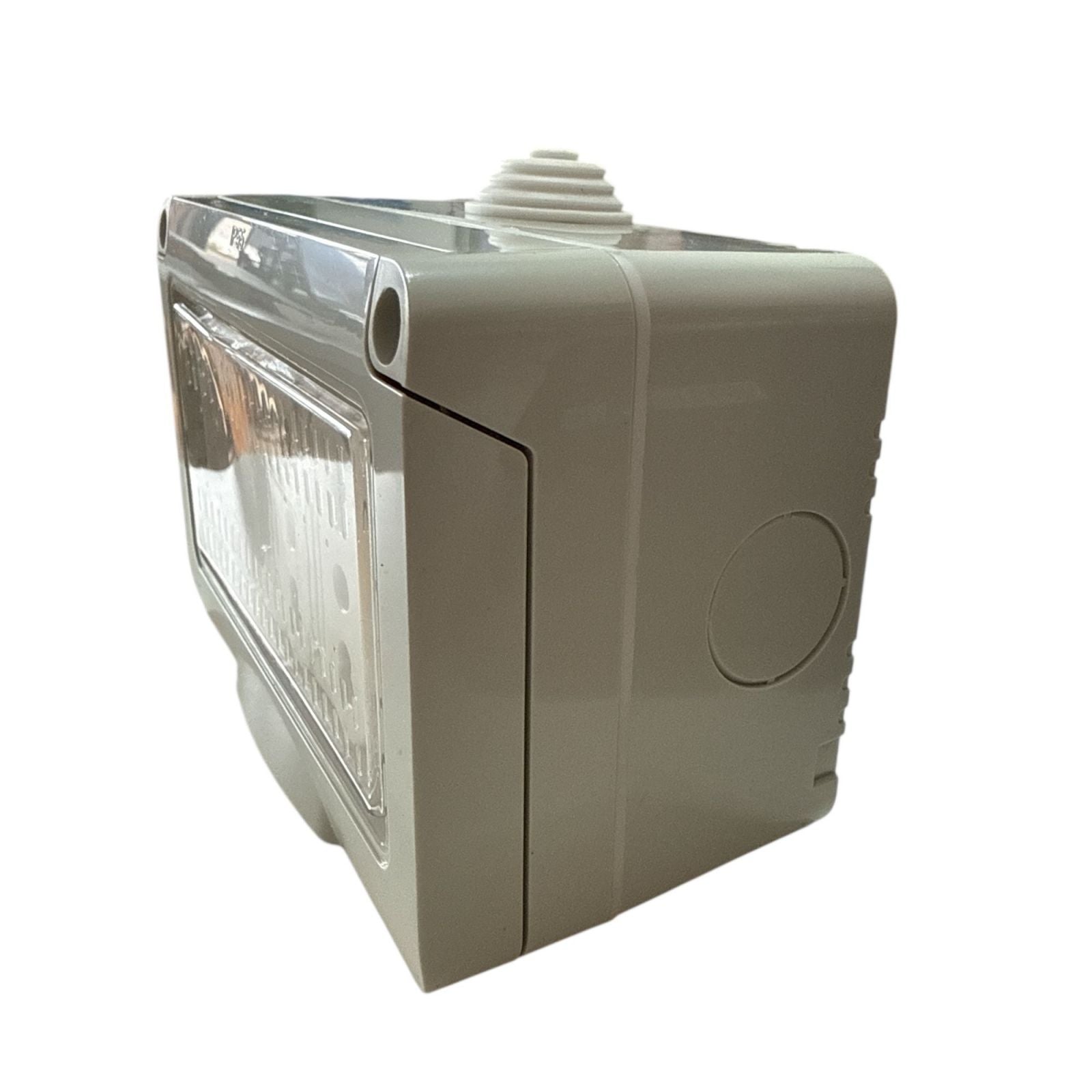 Cassetta elettrica pronta all'uso per esterno IP55 presa Schuko + 2 prese universali