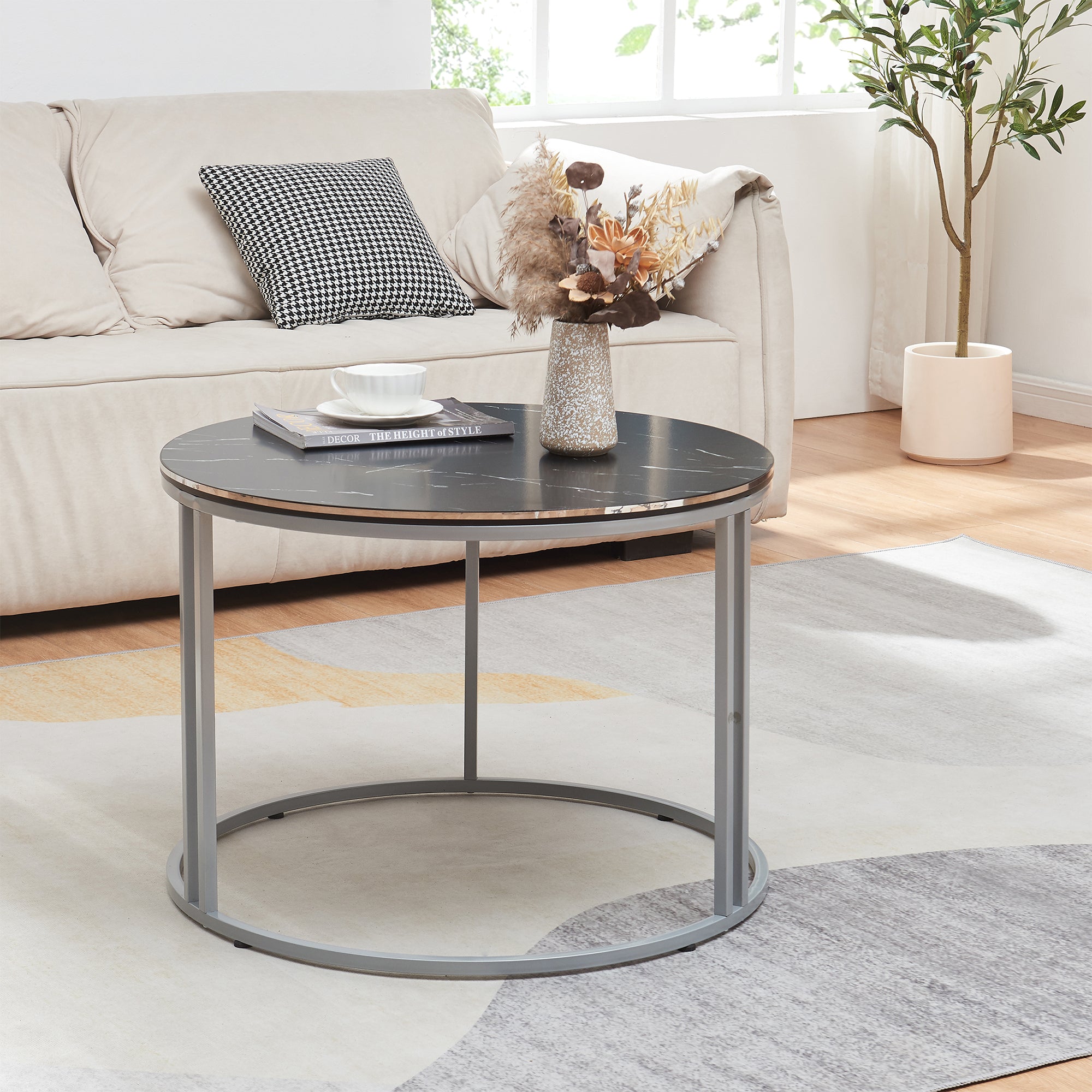 Tavolino Basso da Caffè 'Aulum' Piano Rotondo - Effetto Marmo Nero / Argentato [en.casa]