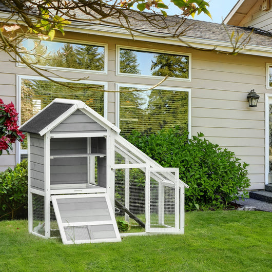 EasyComfort Conigliera in Legno con Area Aperta e Rampa, Casetta per Conigli con Fondo Estraibile e Porte, 140x65x120cm, Grigio