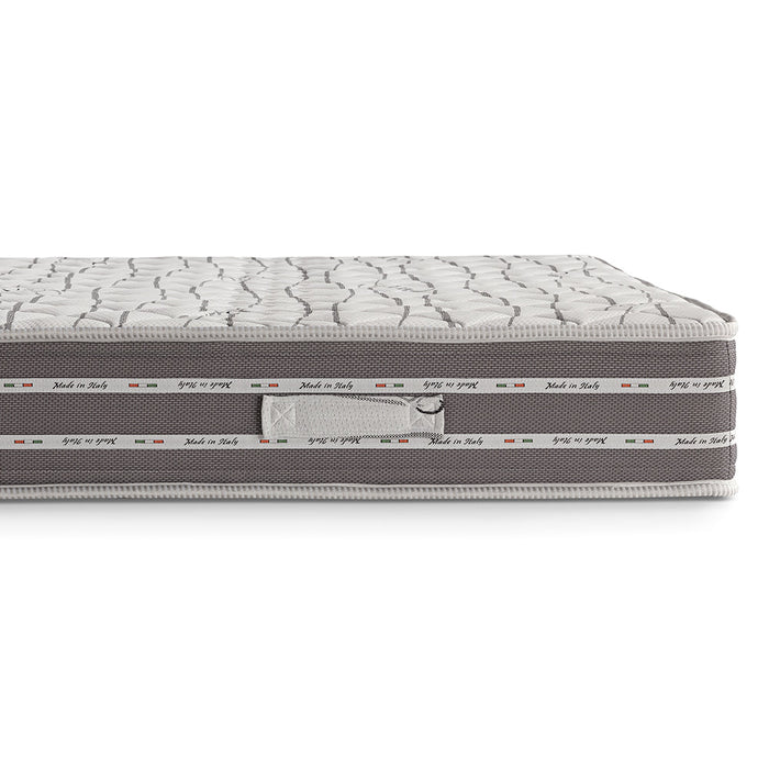 Materasso MADE IN ITALY DIAMOND 160X190 con Memory Foam, rivestimento in tessuto antiacaro millerighe Carbon e fascia traspirante laterale