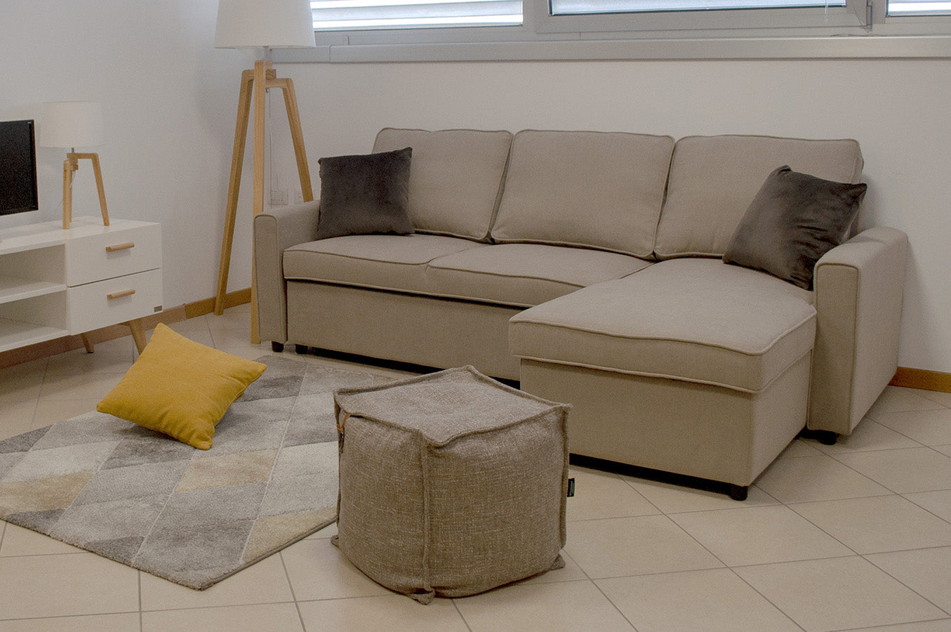 Divano letto angolare con contenitore, divano con chaise longue tortora mod. Kennedy DL-KE03CL