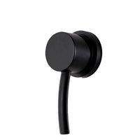 MPC Doccia Rossa in Polietilene HD con Riscaldamento Solare Altezza 226 cm Serbatoio 25 Litri Soffione Rotondo Ø 10 cm Accessori in Ottone Modello DOCCIA SOLARE RIO