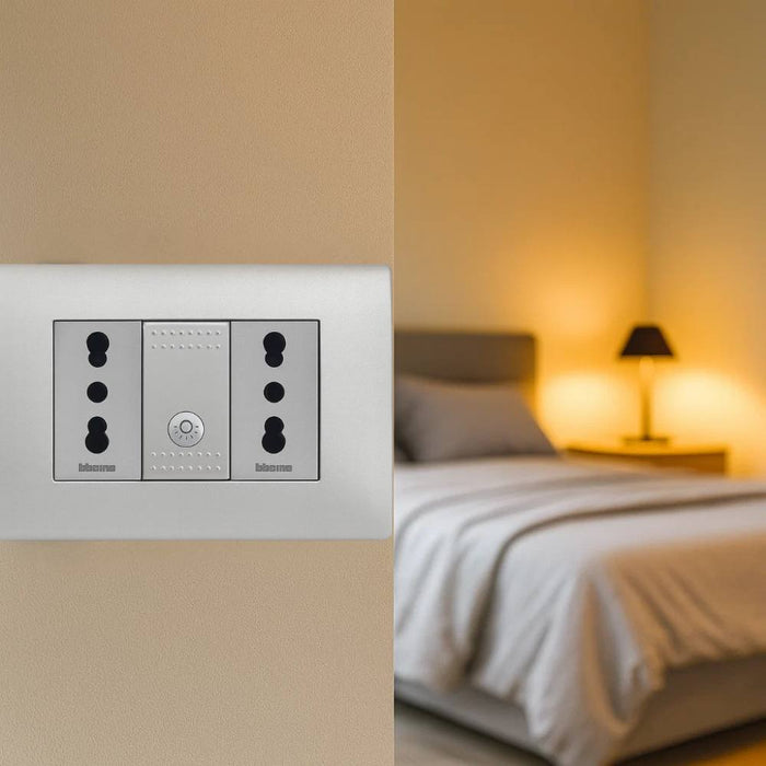 Copritasto 1 modulo grigio con simbolo luce bticino livinglight tech