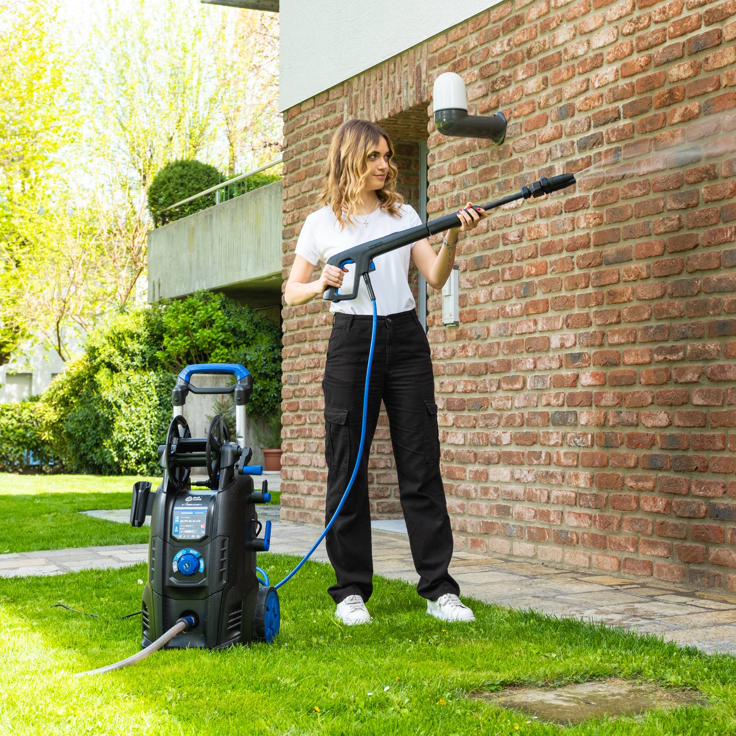 AR Blue Clean e-4 Twin Flow D Idropulitrice ad Alta Pressione con Doppia Pompa e Power Brush (2500 W, 150 bar, 810 l/h)