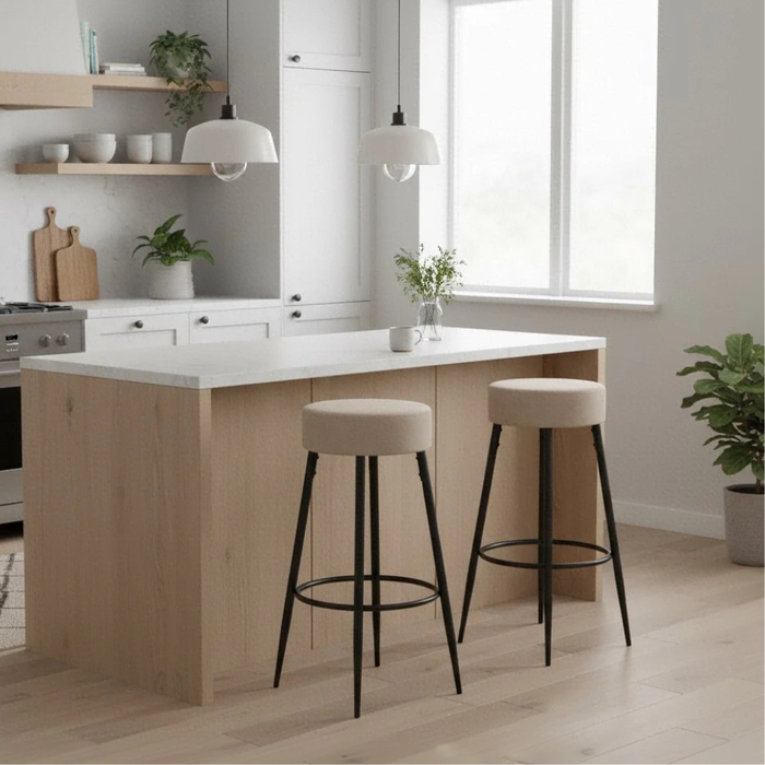 Kai, Set di 2 Sgabelli in microfibra Beige (33cm X 33cm H. 77,5cm)