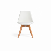 Lola, Set di 4 sedie in polipropilene Bianco (48.5cm X 52cm H. 82cm) | Duzzle