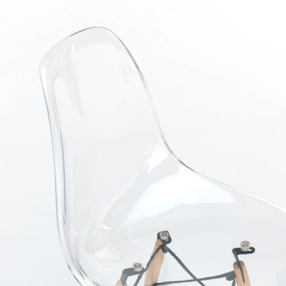 Casper, Set di 4 sedie in policarbonato Trasparente con gambe il legno di faggio (47cm X 46cm H. 82cm)| Duzzle