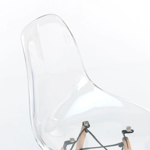 Casper, Set di 4 sedie in policarbonato Trasparente con gambe il legno di faggio (47cm X 46cm H. 82cm)| Duzzle