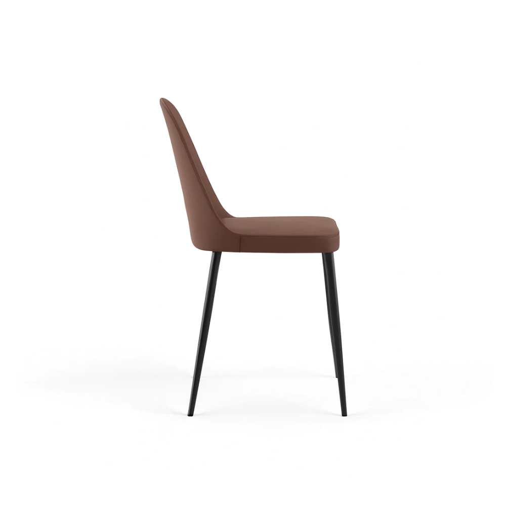 Gaelia, Set di 4 sedie in soft-touch Bordeaux (52cm X 45cm H. 85cm) | Duzzle