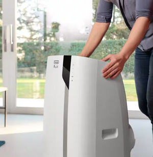 De'longhi pinguino pac ex93 - condizionatore d'aria molto silenzioso con tubo di scarico, tecnologia whisper – aria condizionata mobile per ambienti fino a 85 m³, 60 db(a), 3 velocità di ventilazione, classe energetica a+