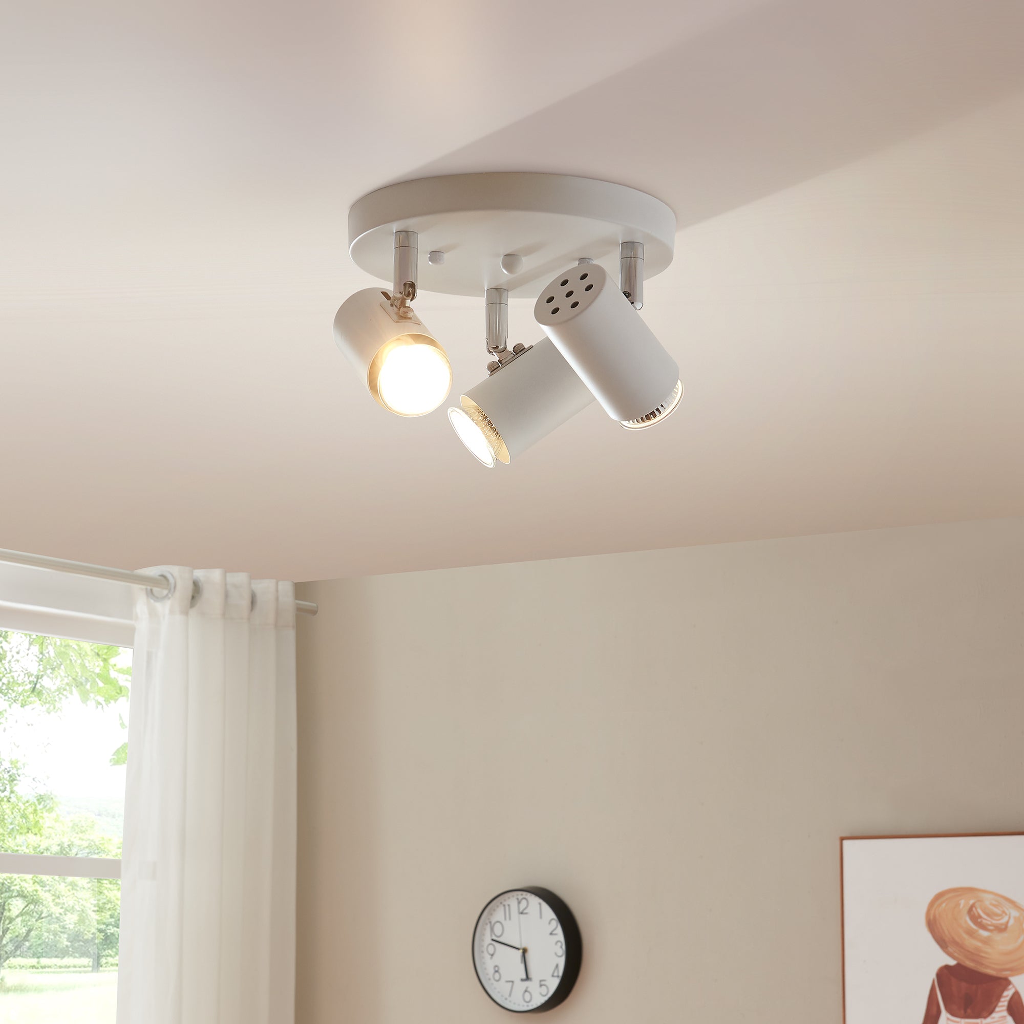 Lampada Faretti da Soffitto Bathgate Plafoniera con 3 Spot Orientabili in Metallo Bianco lux.pro