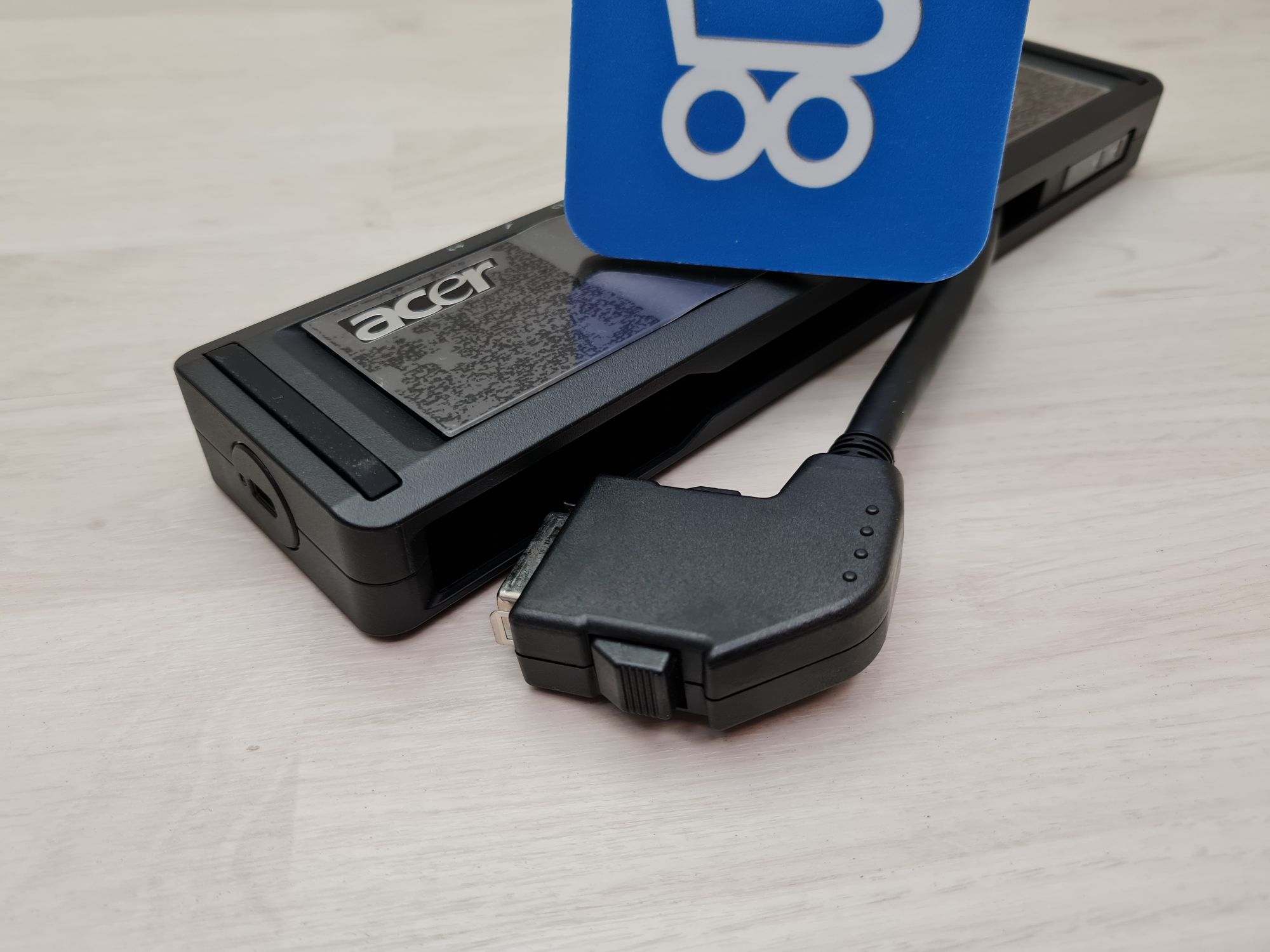 Docking Originale Acer Easyport IV - attacco proprietario specifica per Notebook e Workstation Acer