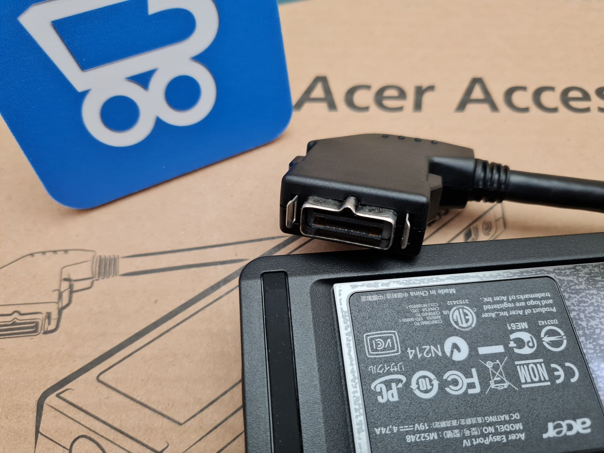 Docking Originale Acer Easyport IV - attacco proprietario specifica per Notebook e Workstation Acer