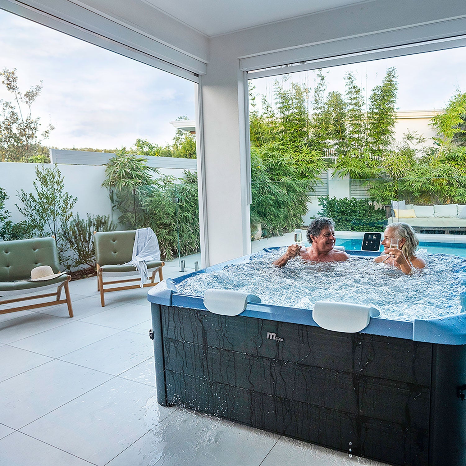 Vasca Idromassaggio da Esterno Spa Smontabile 160x160x65 cm 6 Persone Oslo Sapphire Pannello OLED