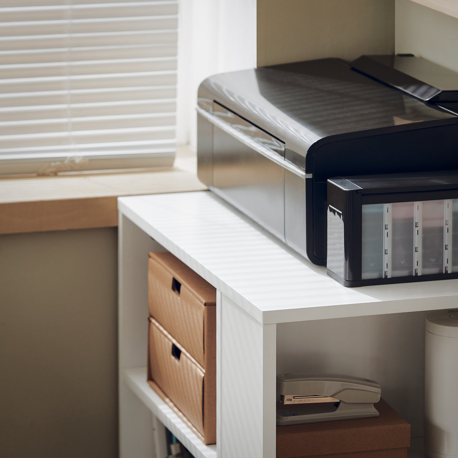 Tavolino Salotto con Ruote,Porta Stampante, Bianco,Altezza 75 cm, FBT68-