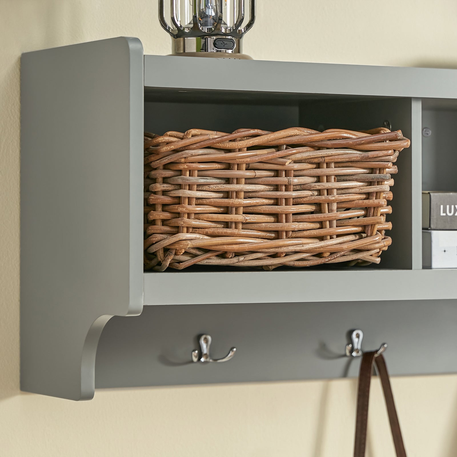 Appendiabiti da parete Appendiabiti da ingresso Mensola pensile con 3 cesti e 4 ganci, grigio chiaro 100x25x35cm FHK28-HG SoBuy