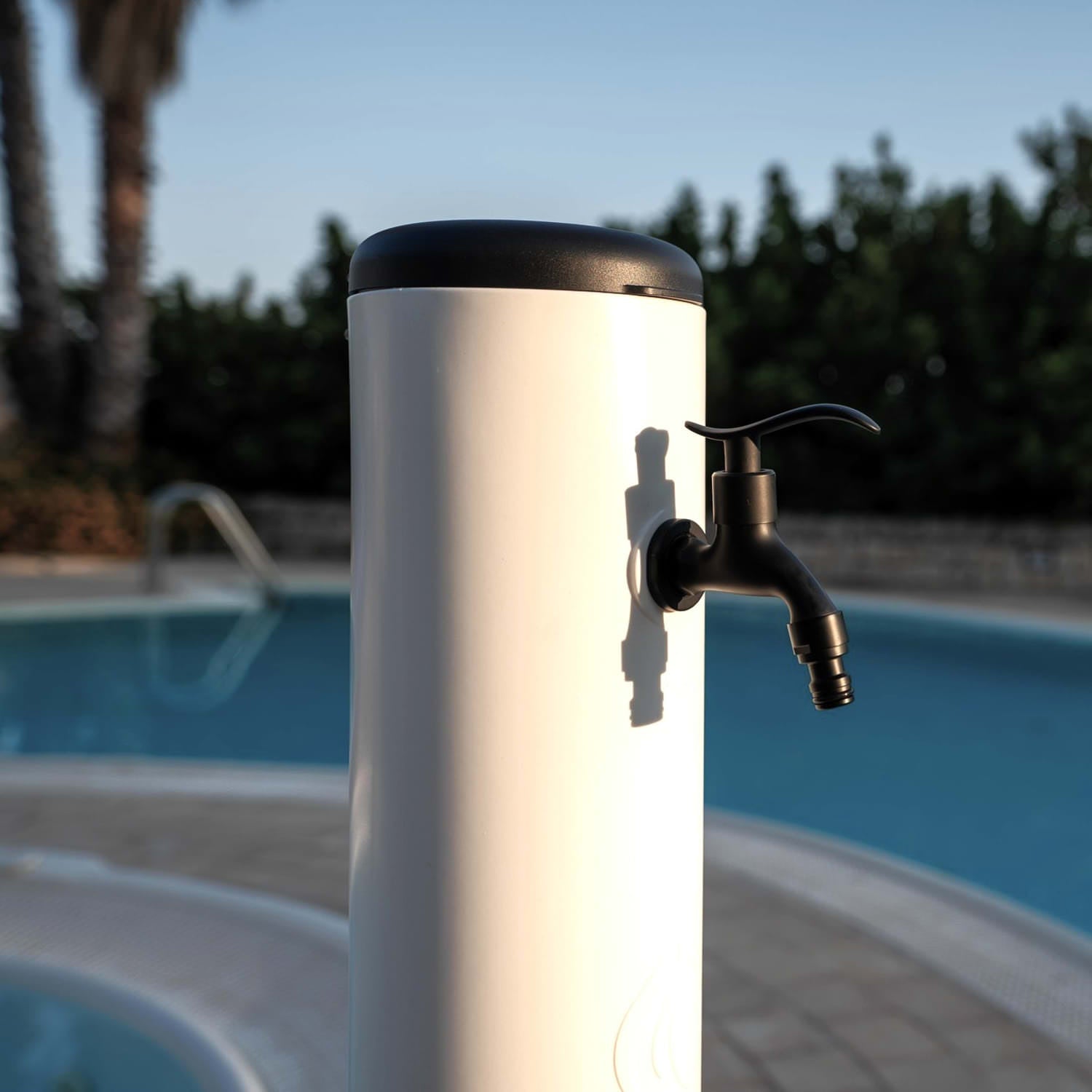 Sined Tritone Pro Fontana Da Giardino Con Secchiello e Tubo Flessibile Con Pistola Bianco Flessibile Interno Doppio Attacco Acqua