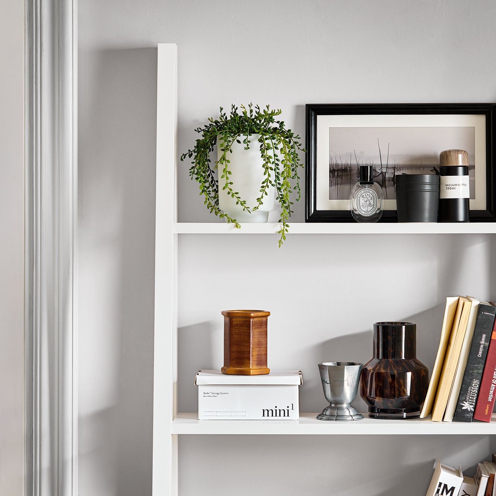  scaffale a scala moderno con cinque ripiani. colore: bianco FRG61-W,IT