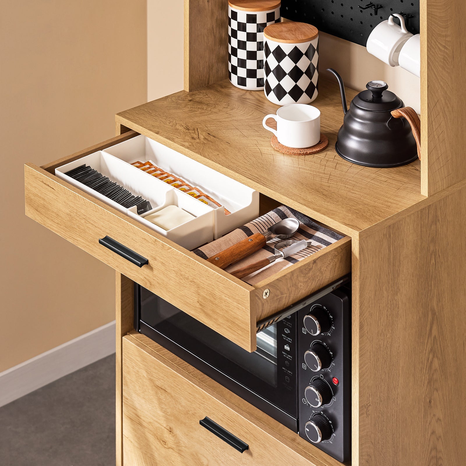 SoBuy Credenza alta da cucina con pegboard Ripiano per microonde e ampio spazio contenitivo Mobile multiuso vintage Naturale 60x40x170 cm FSB98-N