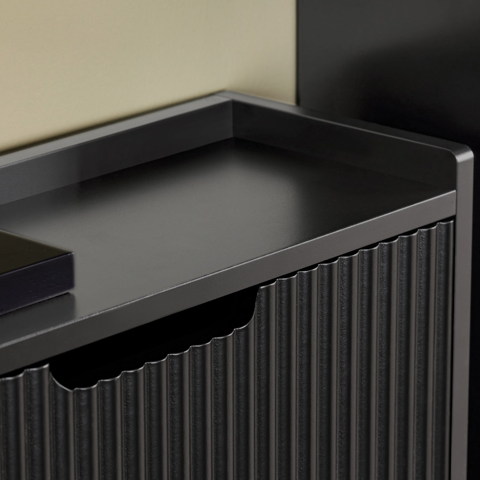 Mobiletto portascarpe scarpiera mobile ingresso salvaspazio Regolabili Nero 50x19x130cm 3 ante FSR177-H-SCH