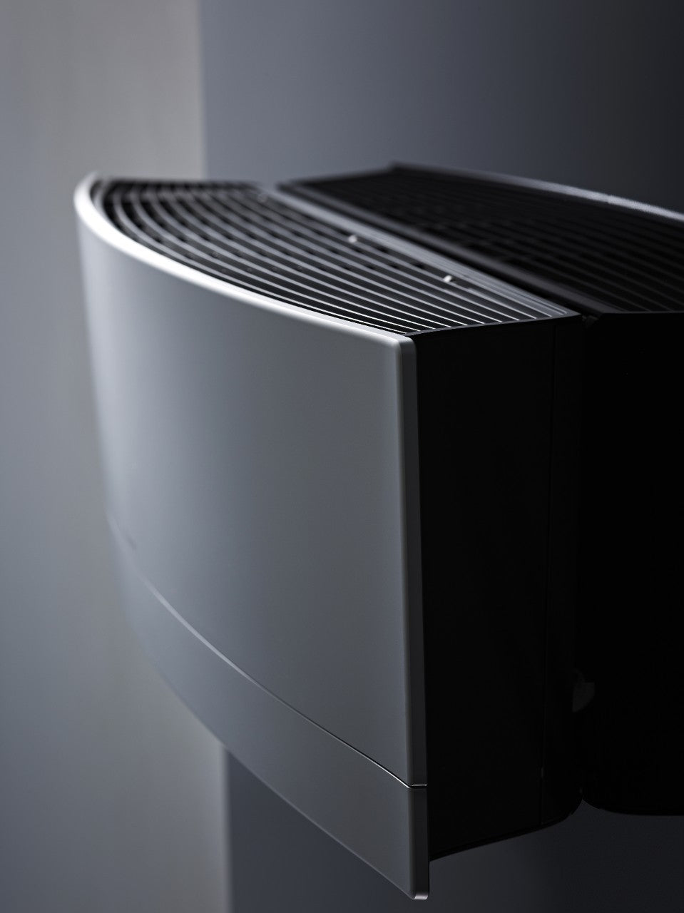 Condizionatore Daikin Emura Silver 9000 Btu R-32 Wi-Fi Integrato - Garanzia Italiana